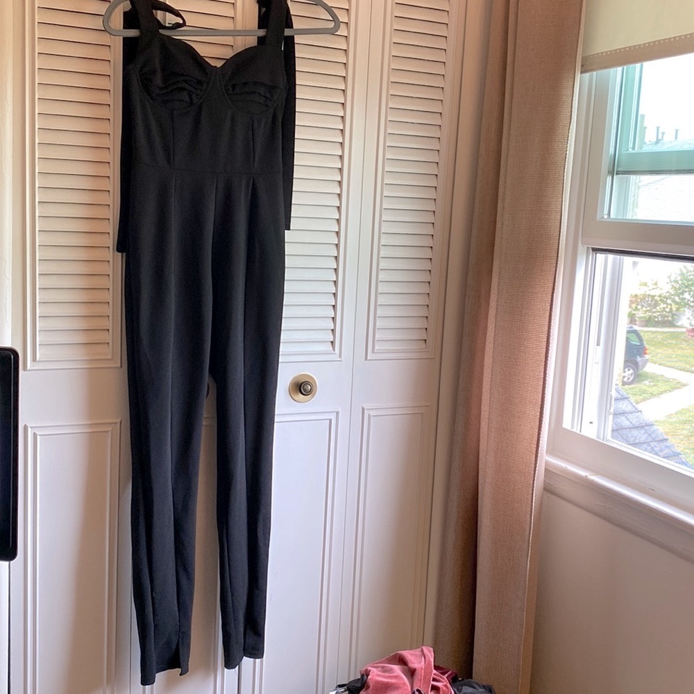 Fashion Nova black jumpsuit - Picture 3 of 7